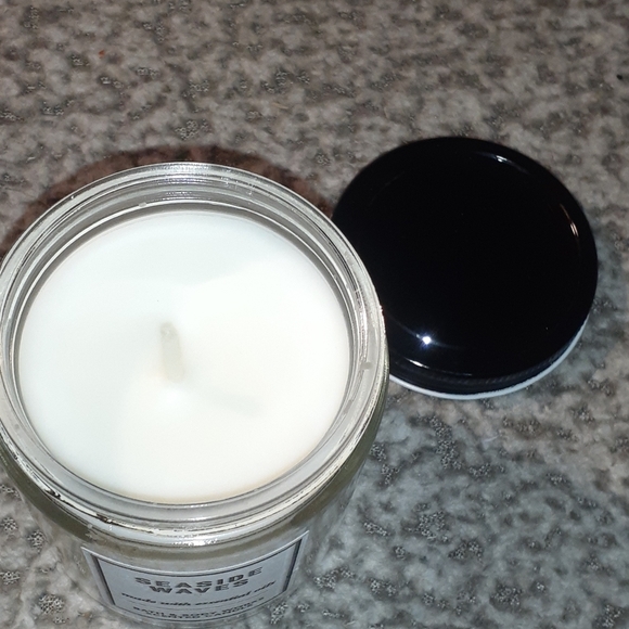 Bath & Body Works SEASIDE WAVES Scented Single Wick Candle 7 oz - Picture 3 of 4